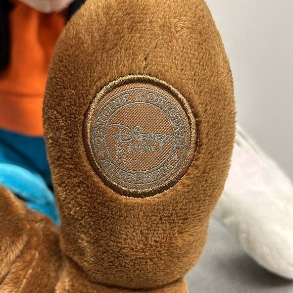 Disney Goofy Plush - Picture 2 of 5